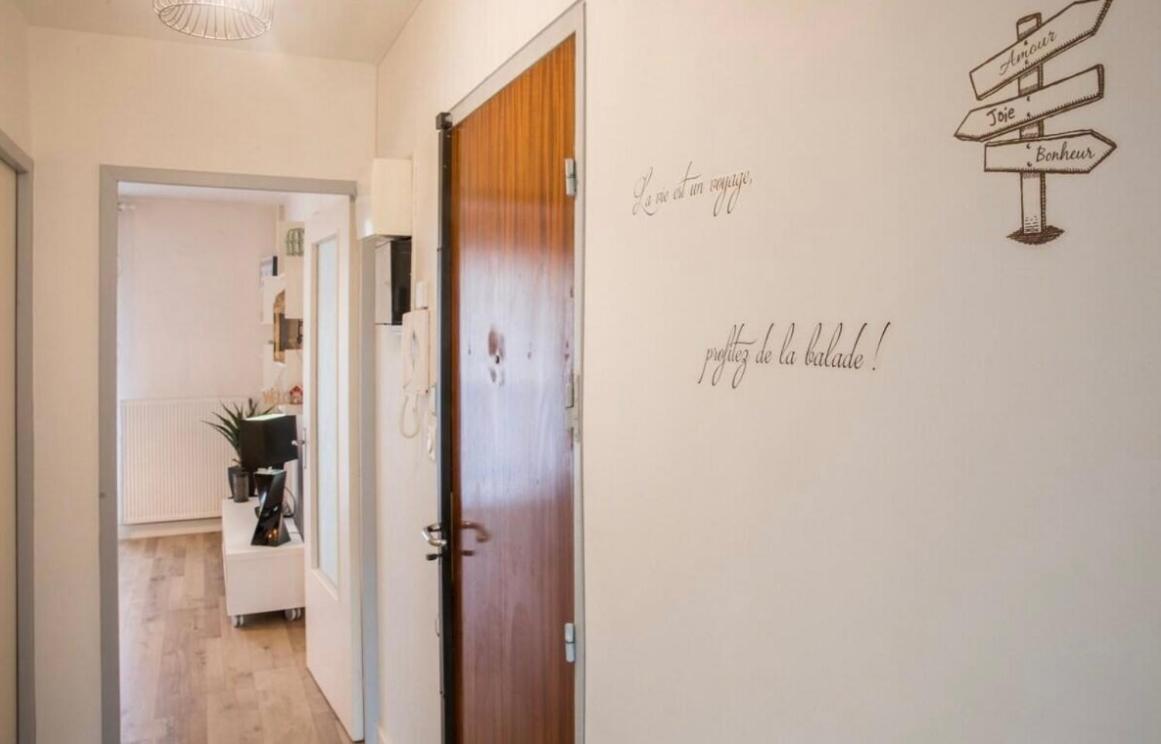 Charmant Appartement T1 Mâcon Kültér fotó